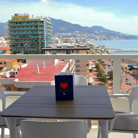 Hotel Apartamentos Pyr Fuengirola Exterior photo