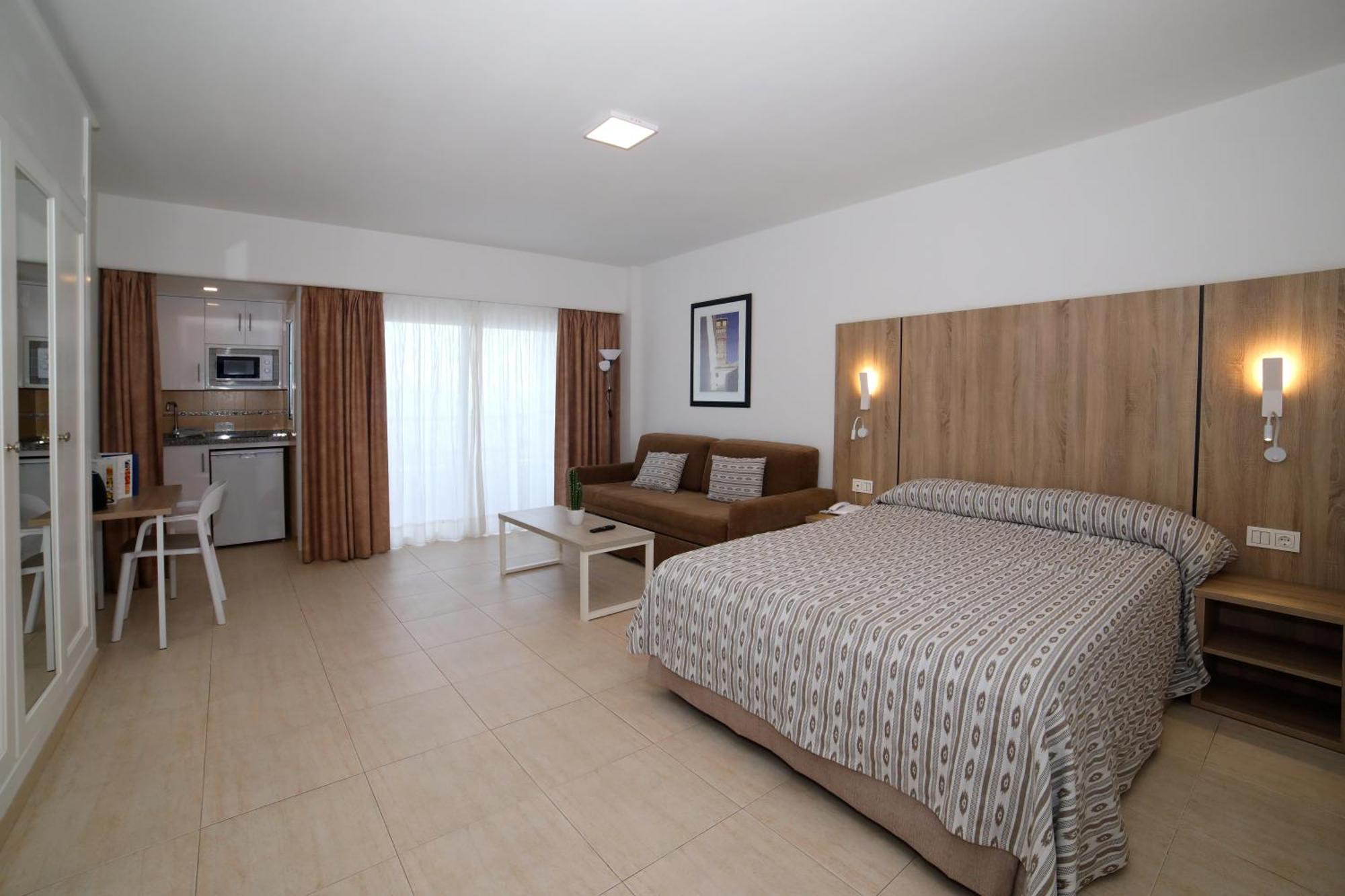 Aparthotel Pyr Fuengirola